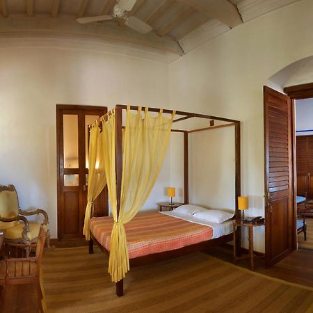 Neemrana'S - Bungalow On The Beach Tharangambadi Luaran gambar