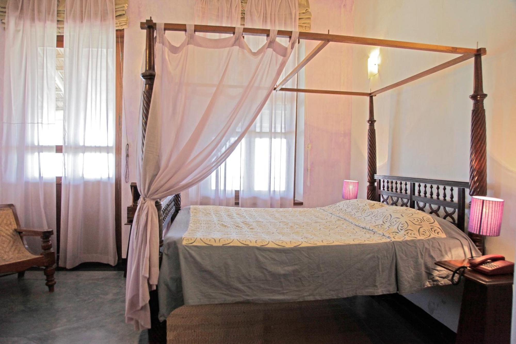 Neemrana'S - Bungalow On The Beach Tharangambadi Luaran gambar
