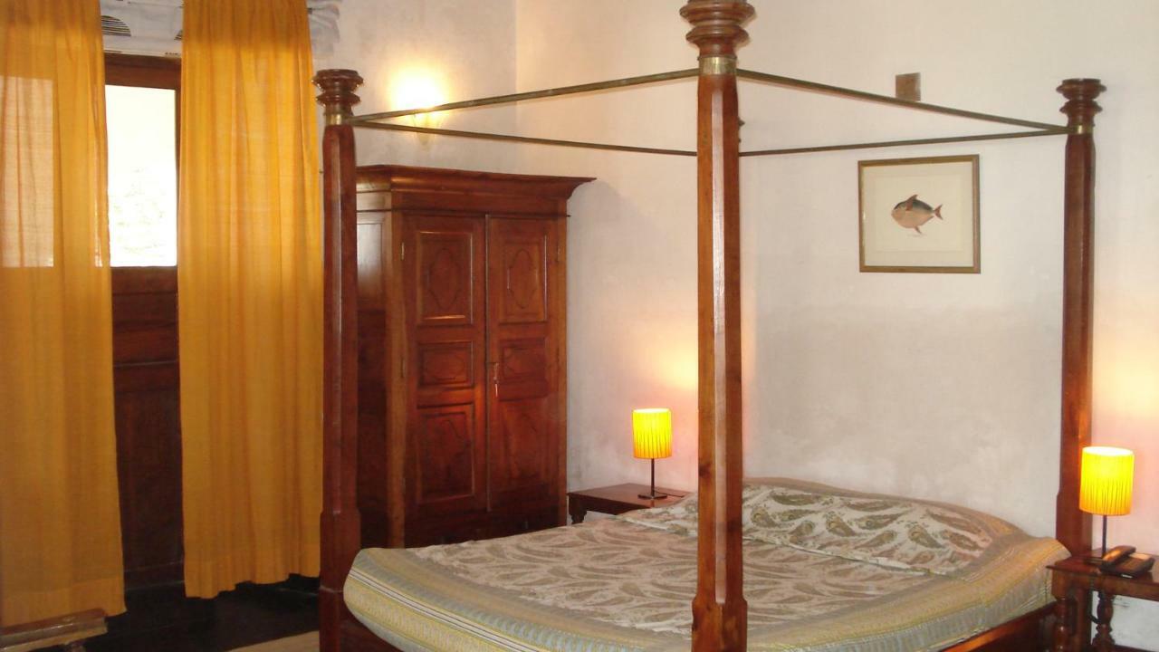 Neemrana'S - Bungalow On The Beach Tharangambadi Luaran gambar